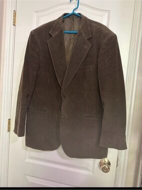 Hunt Valley Brown Corduroy Men's Blazer - Classic Two-Button Style
